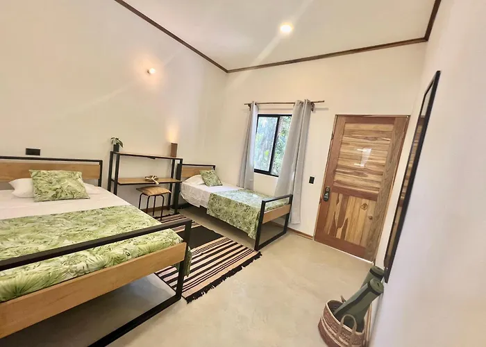 Calipso Ocean Lodge- Avellana Hotel