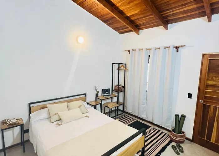 Hotel Calipso Ocean Lodge- Avellana